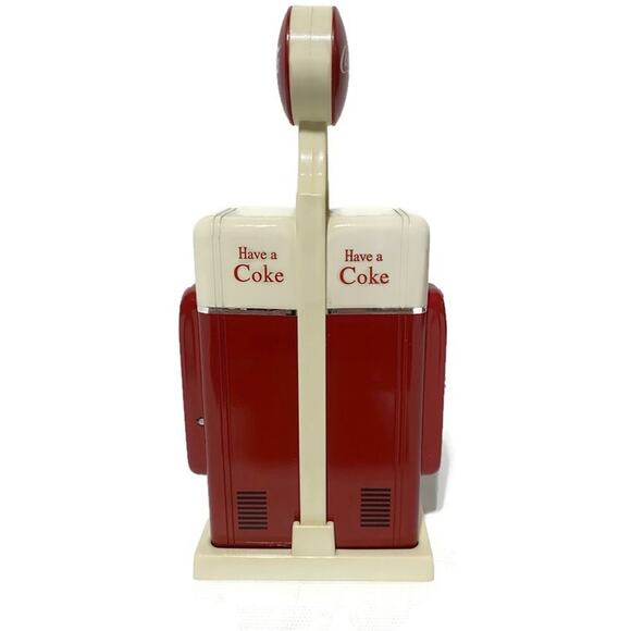 Vintage 1993 Coca Cola Diner Collection Salt & Pepper Shakers Vending Machine - Picture 1 of 9